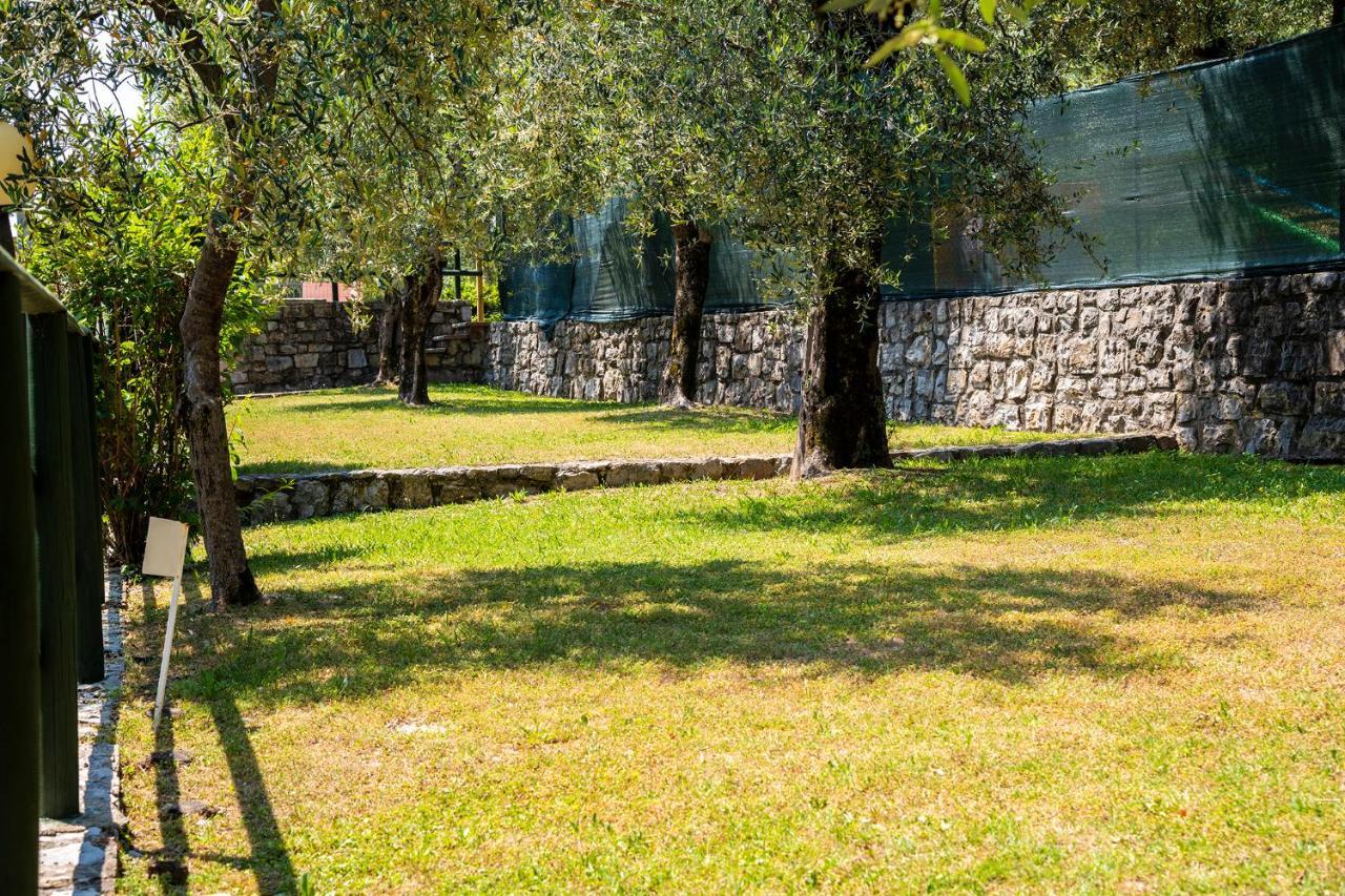 Camping Park Garda Limone sul Garda Bagian luar foto