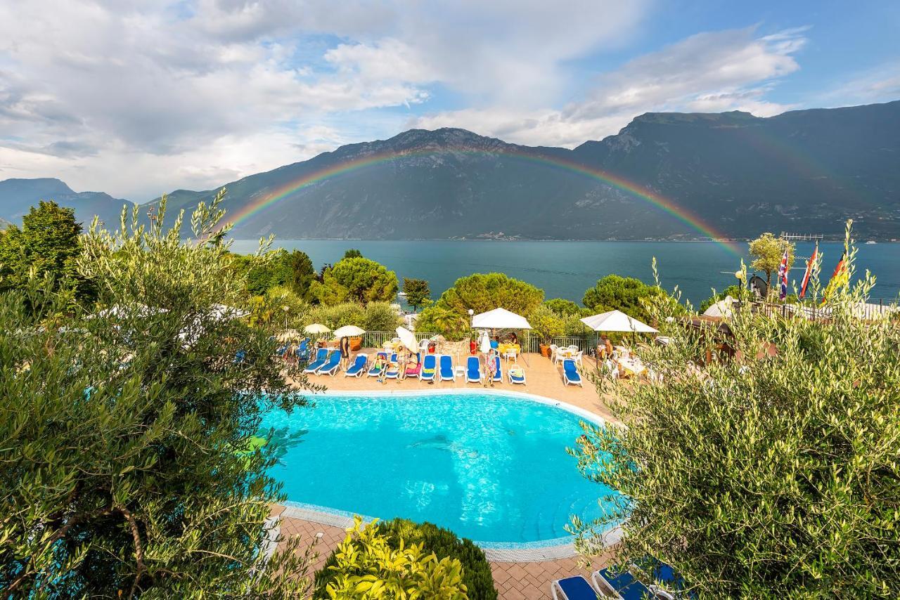 Camping Park Garda Limone sul Garda Bagian luar foto
